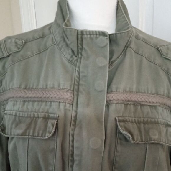 Women's 4 Pocket, Snap, Zip, Drawstring Military Style Jacket (Size L) - Picture 6 of 9